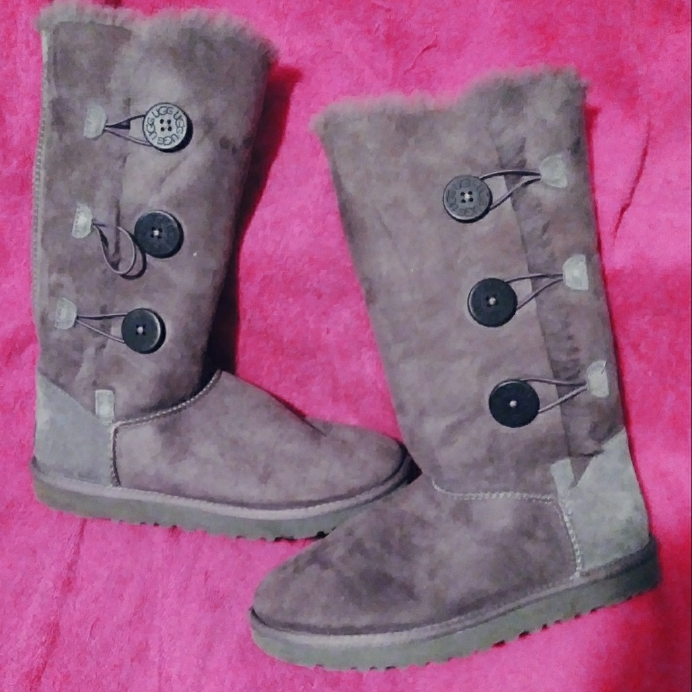 Size 8 womens grey ugg boots